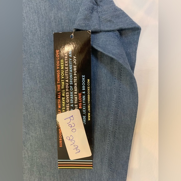 NWT Christmas Shirt by things she loves, women’s size small, long sleeve (bin B) - Picture 8 of 8